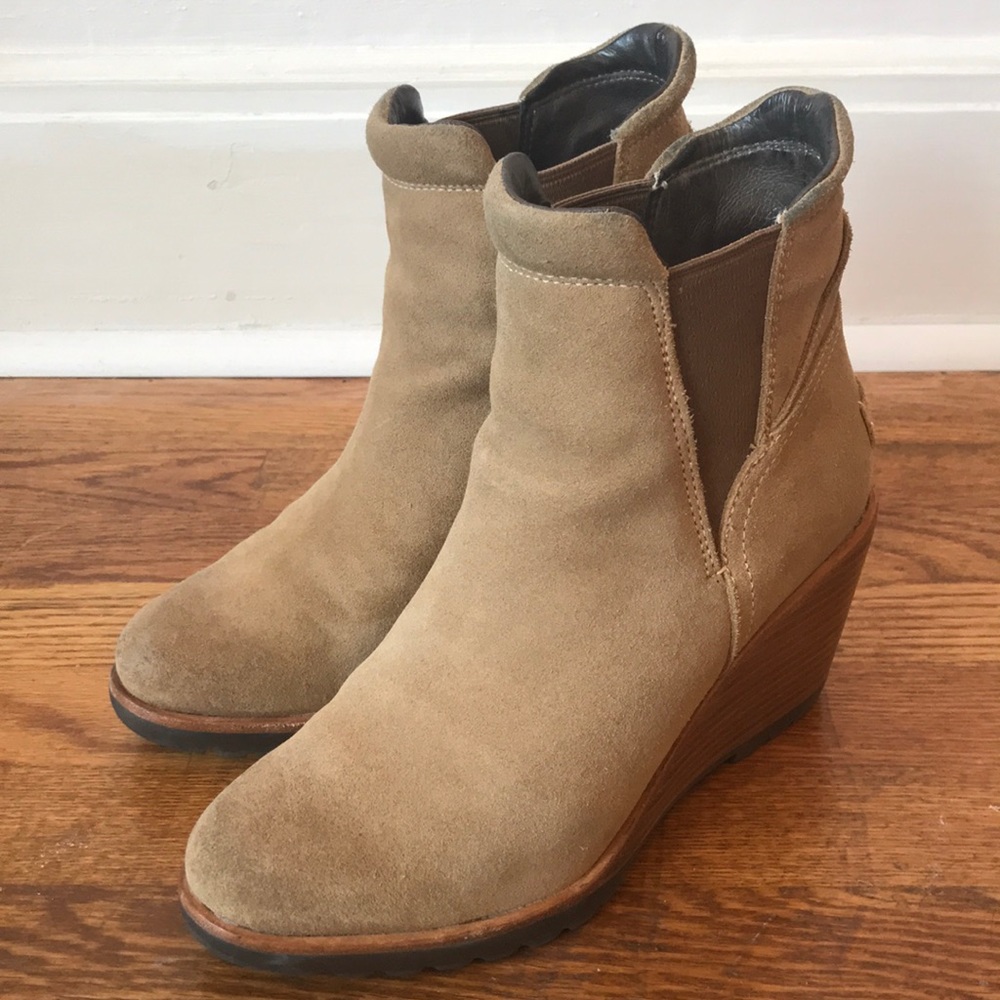 Tan Sorel Wedge Boots